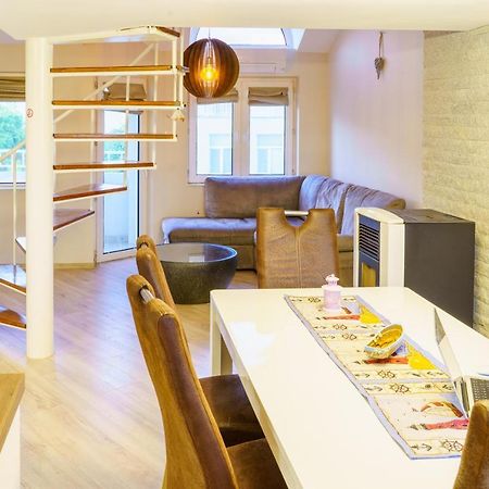 Centrally Located Apartment In וארנה מראה חיצוני תמונה
