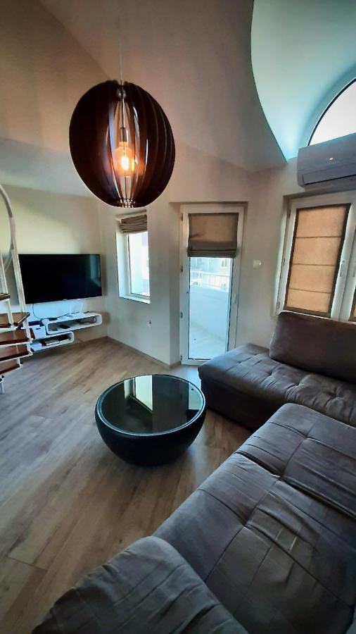 Centrally Located Apartment In וארנה מראה חיצוני תמונה