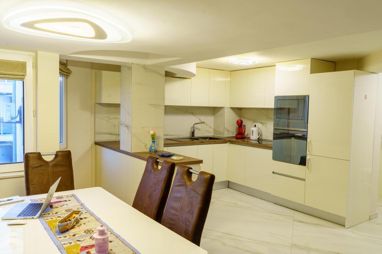Centrally Located Apartment In וארנה מראה חיצוני תמונה